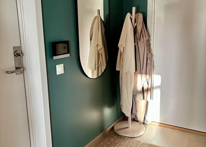 New Floor Nordic 2br With West-view Balcony *